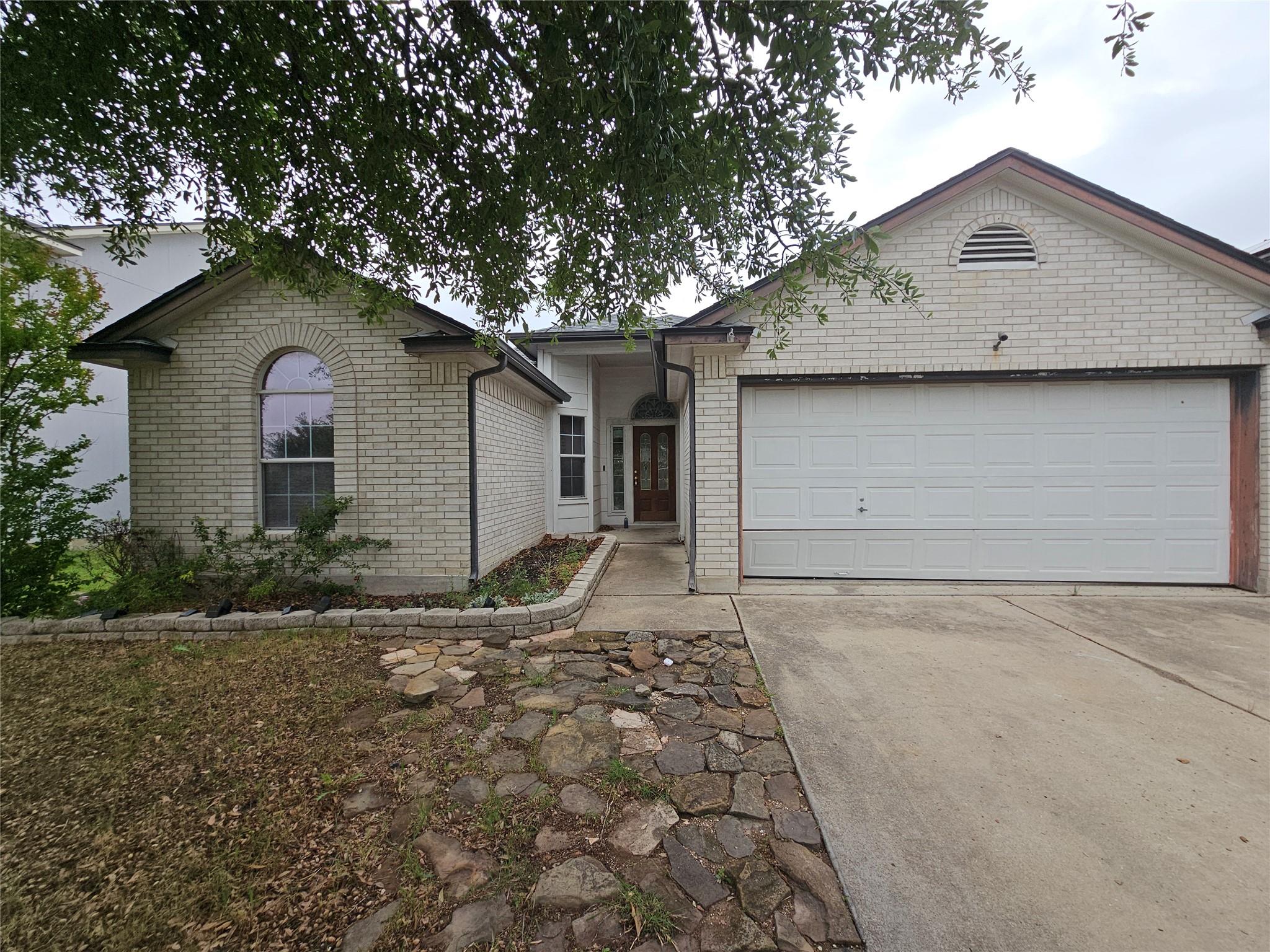 110 Lakemont Dr Property Photo