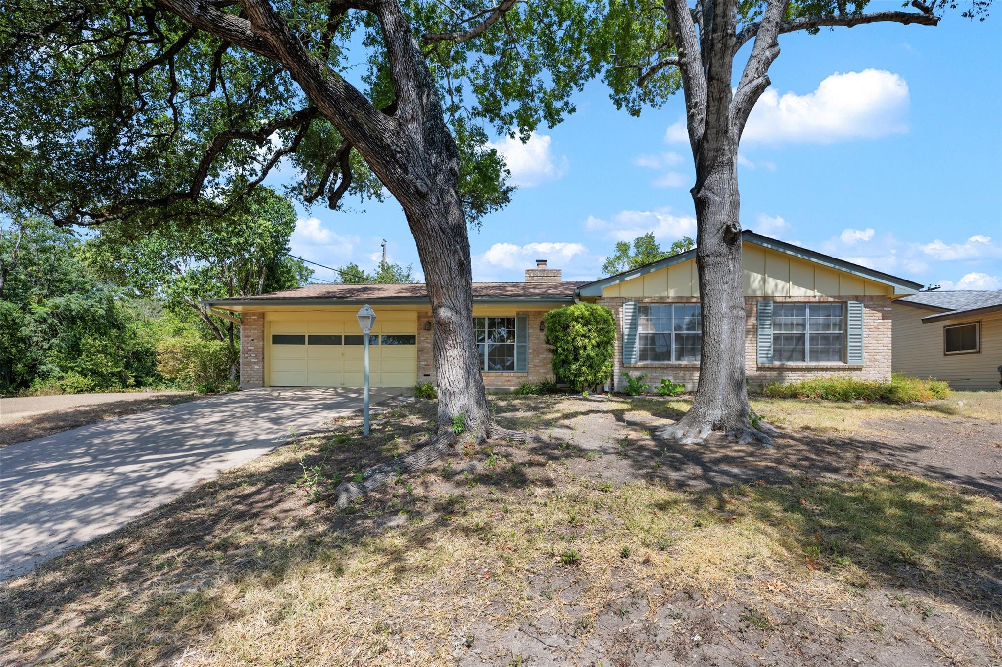 6706 Willamette Dr Property Photo 2