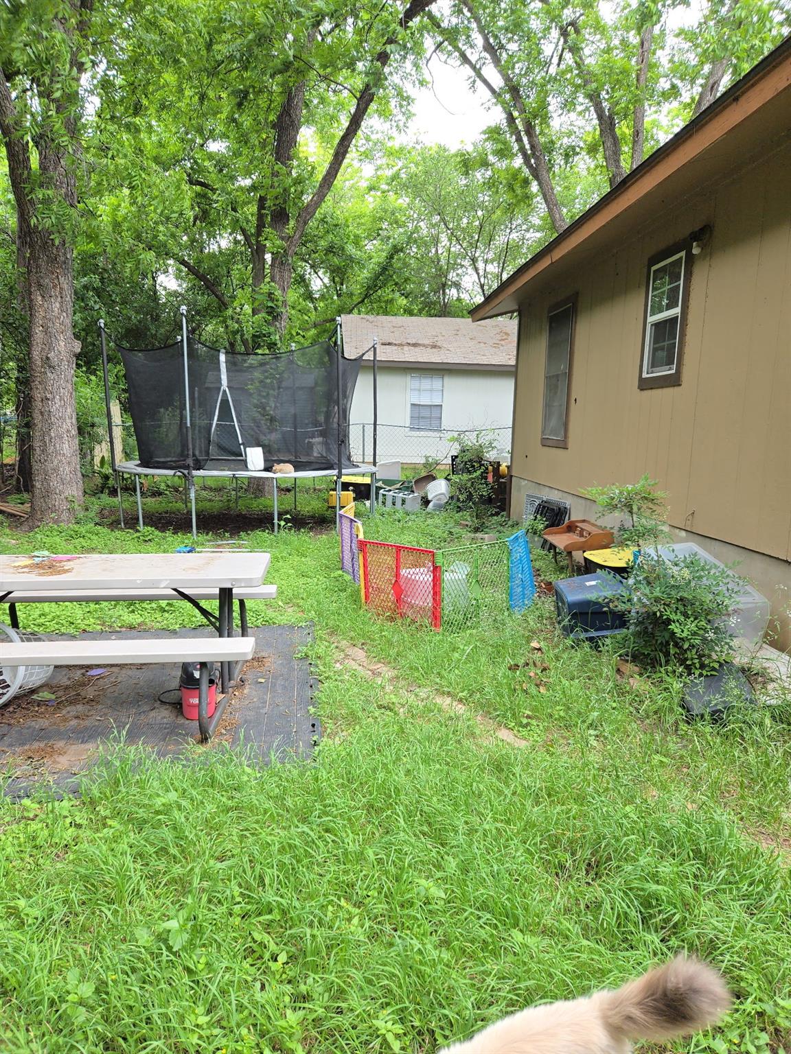 714 S C M Allen Pkwy Property Photo 2