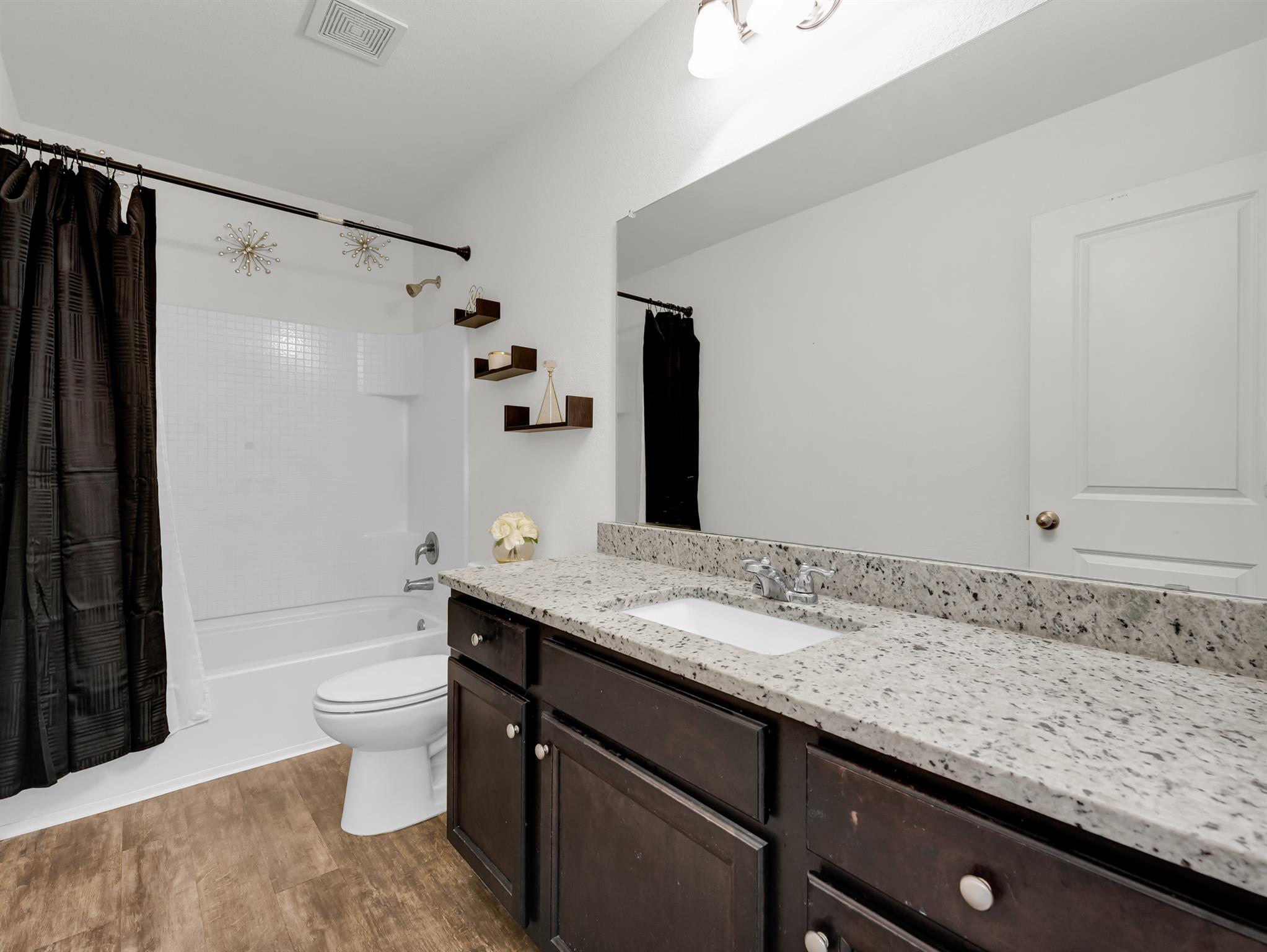 13817 Mark Christopher Way Property Photo 20