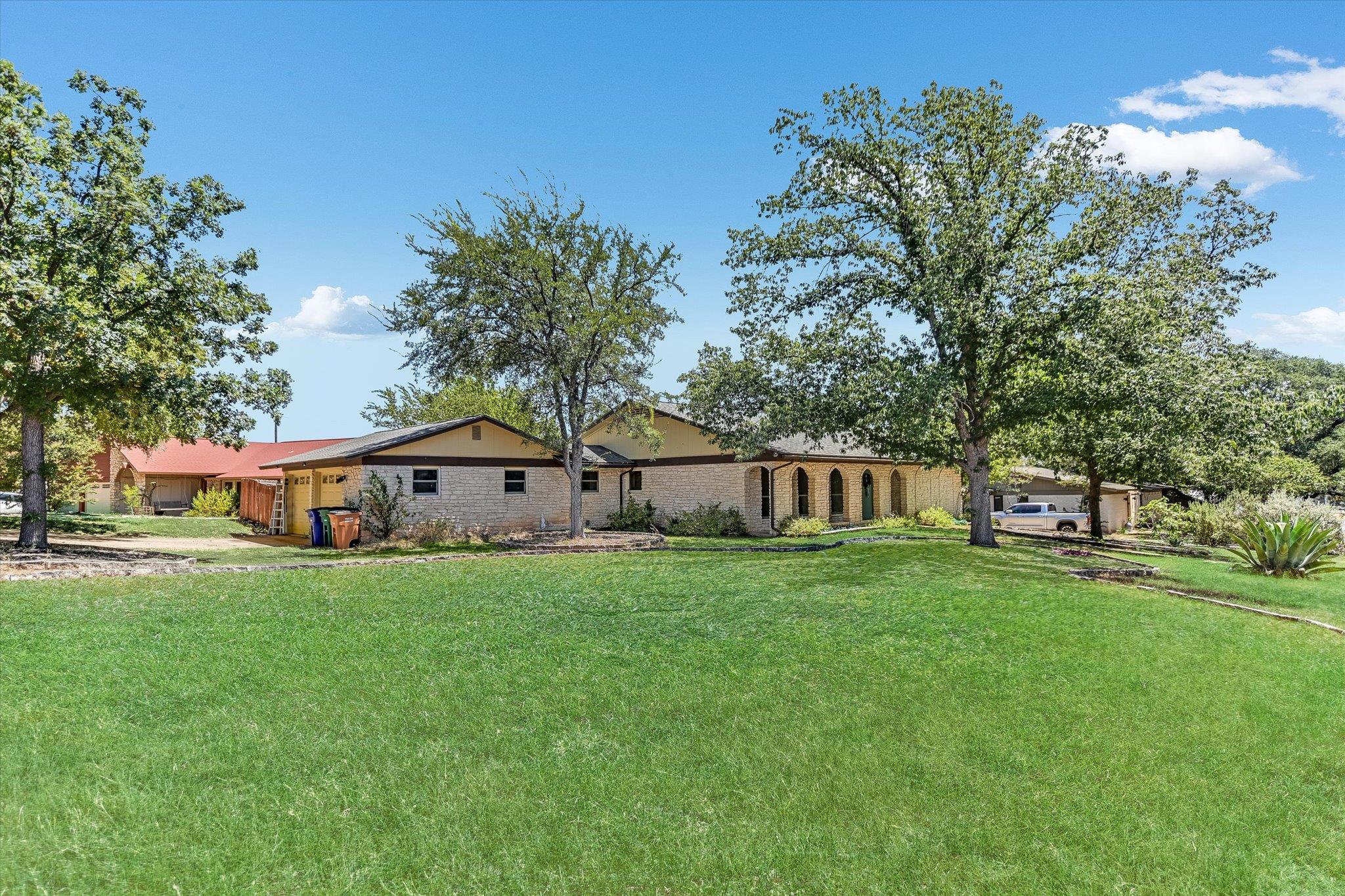 6920 Scenic Brook Dr Property Photo 22
