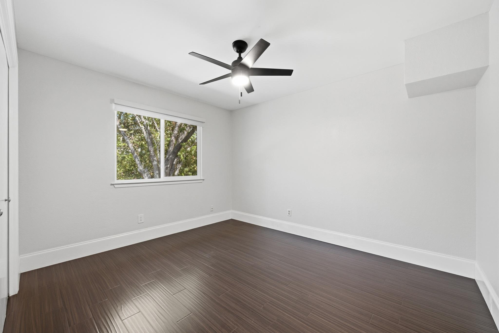 8404 Hornet Dr Property Photo 14