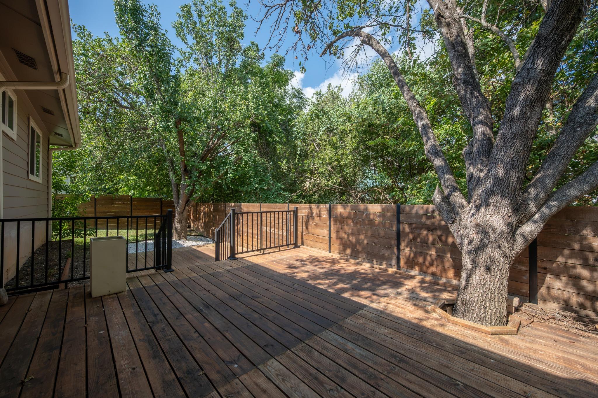 8404 Hornet Dr Property Photo 18