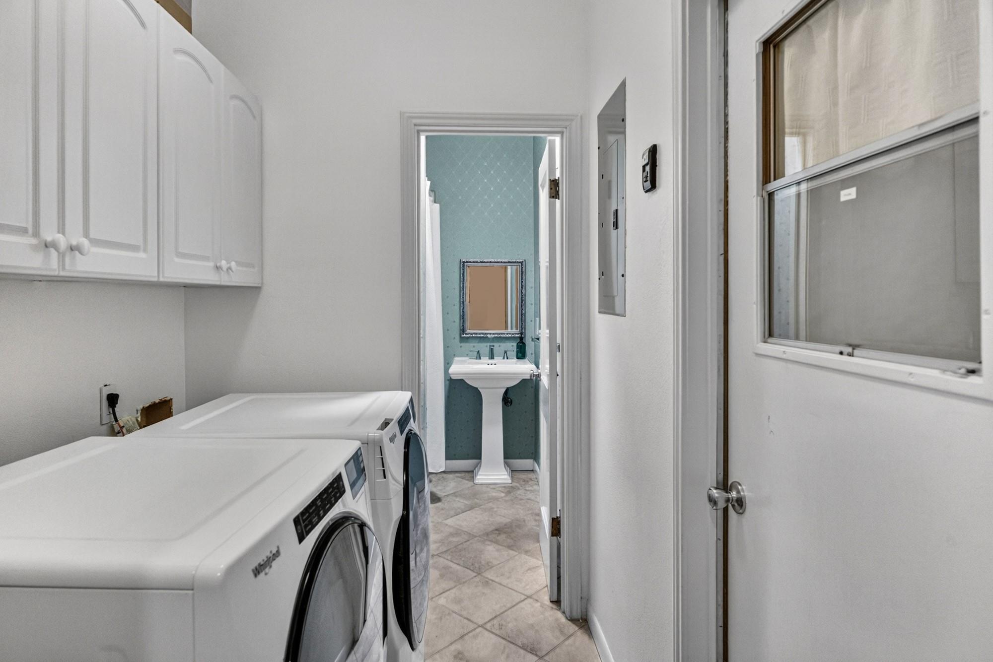 3111 Glenview Ave Property Photo 26