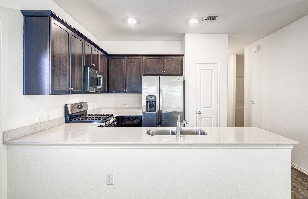 14112 Lyndora Ln Property Photo 8
