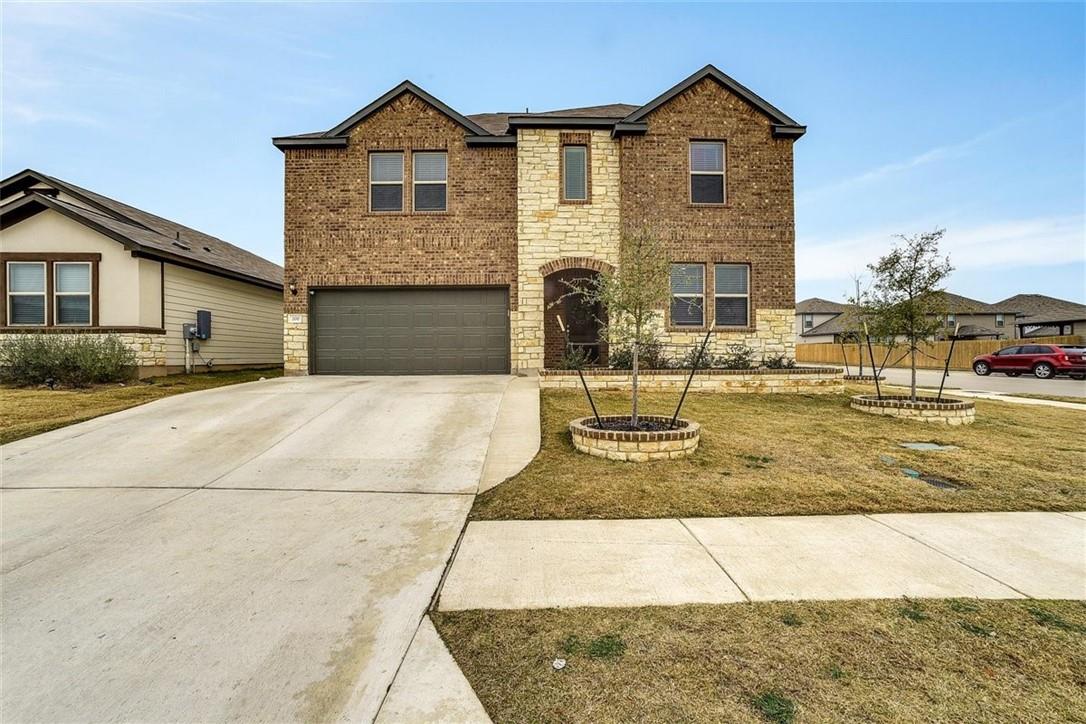 200 Magna Ln Property Photo 1