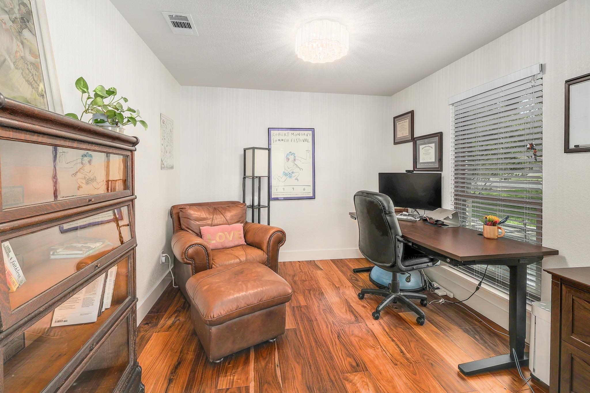 10706 Spicewood Club Dr Property Photo 9
