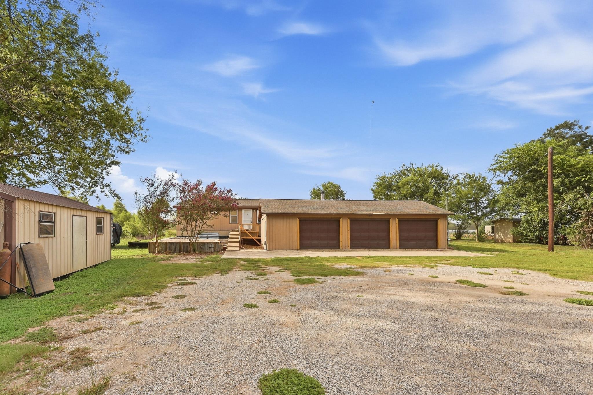 10100 Varisco Ln Property Photo 3