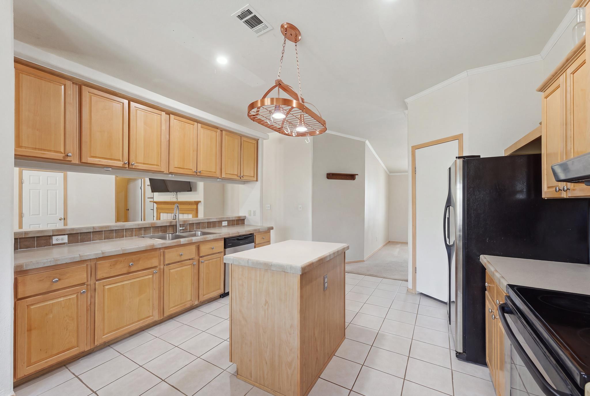 10100 Varisco Ln Property Photo 6