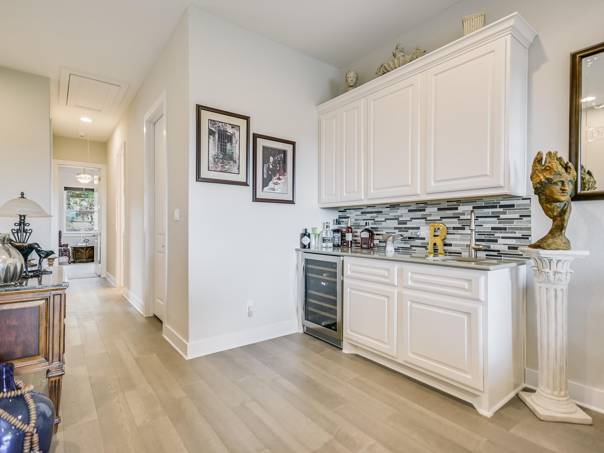 404 Marina View Way Property Photo 10