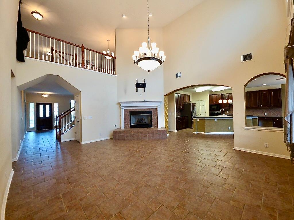 1103 Seton Hall Ln Property Photo 3