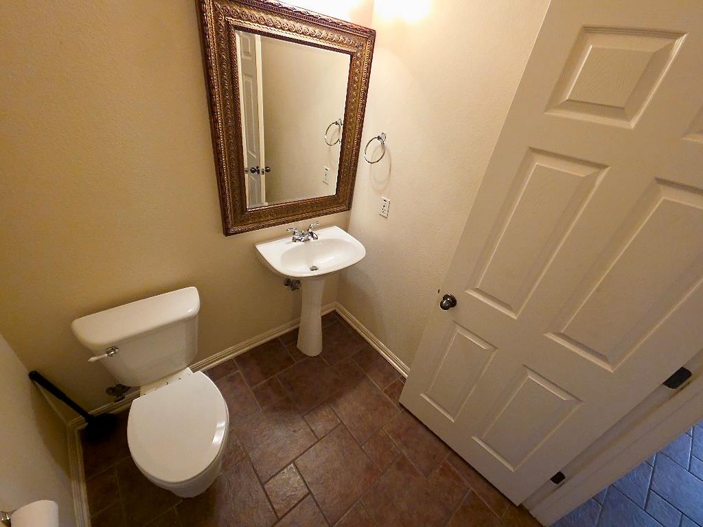 1103 Seton Hall Ln Property Photo 17