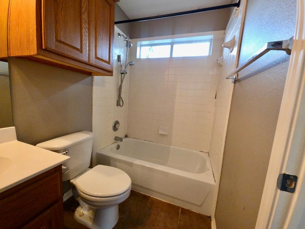 1103 Seton Hall Ln Property Photo 26