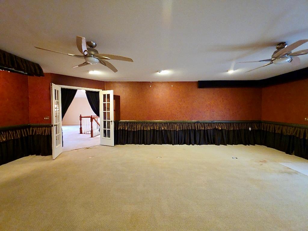 1103 Seton Hall Ln Property Photo 27