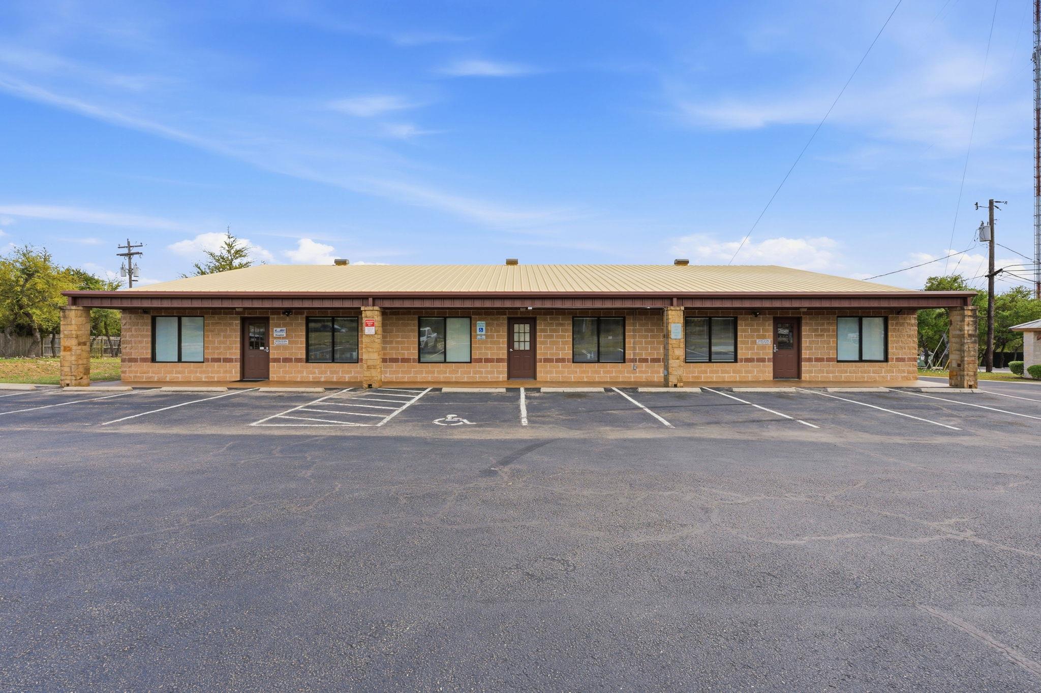 2100 E Highway 290 None #a Property Photo 1
