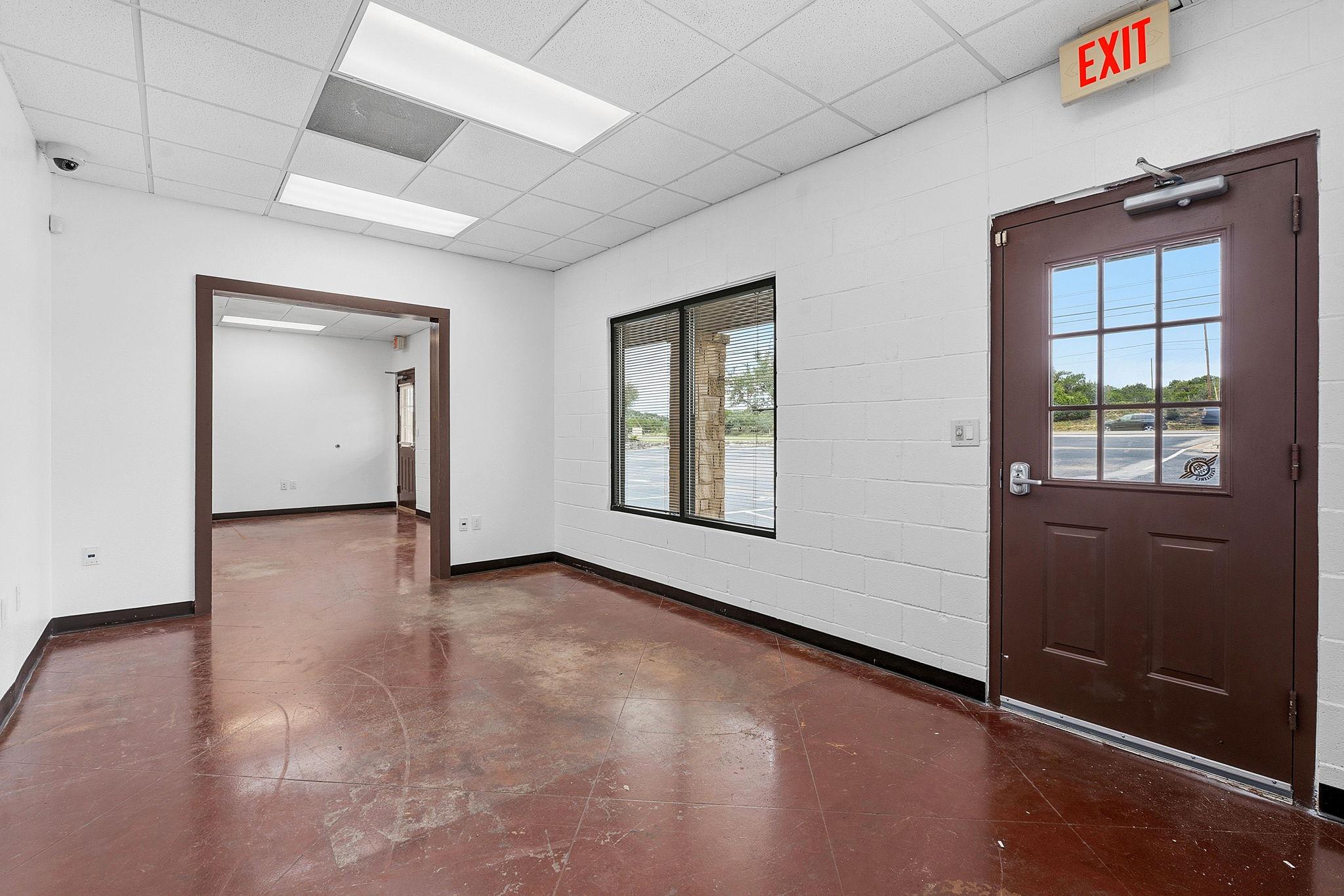 2100 E Highway 290 None #a Property Photo 23