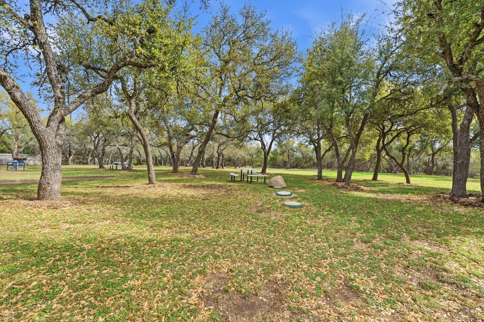 2100 E Highway 290 None #a Property Photo 30