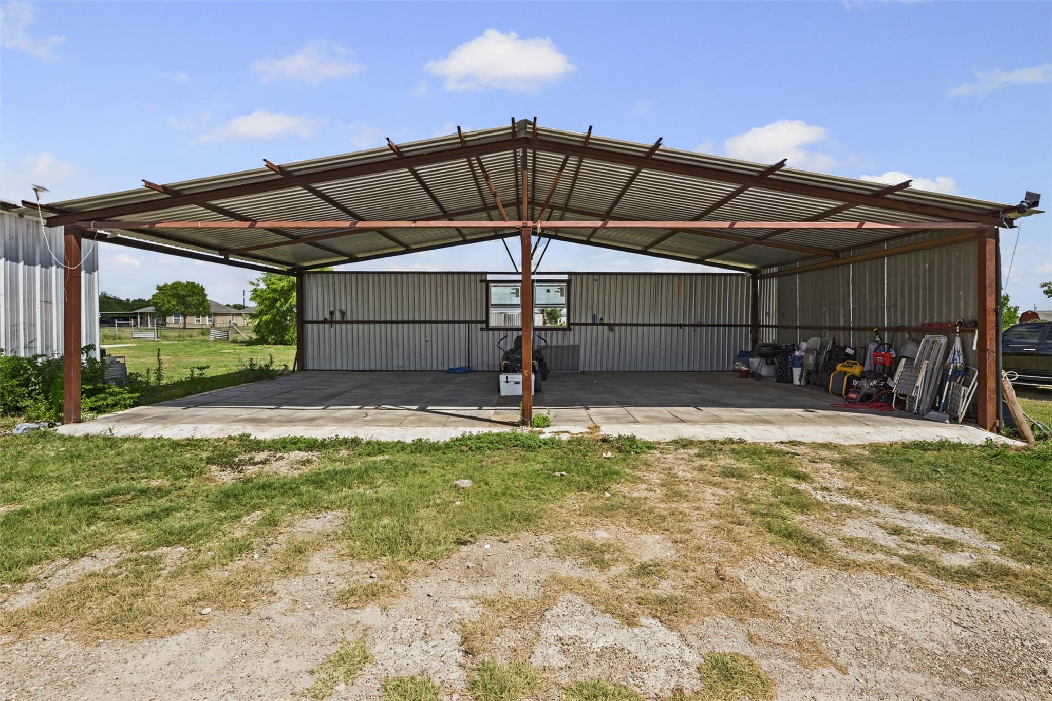 5904 Fm 621 None Property Photo 4