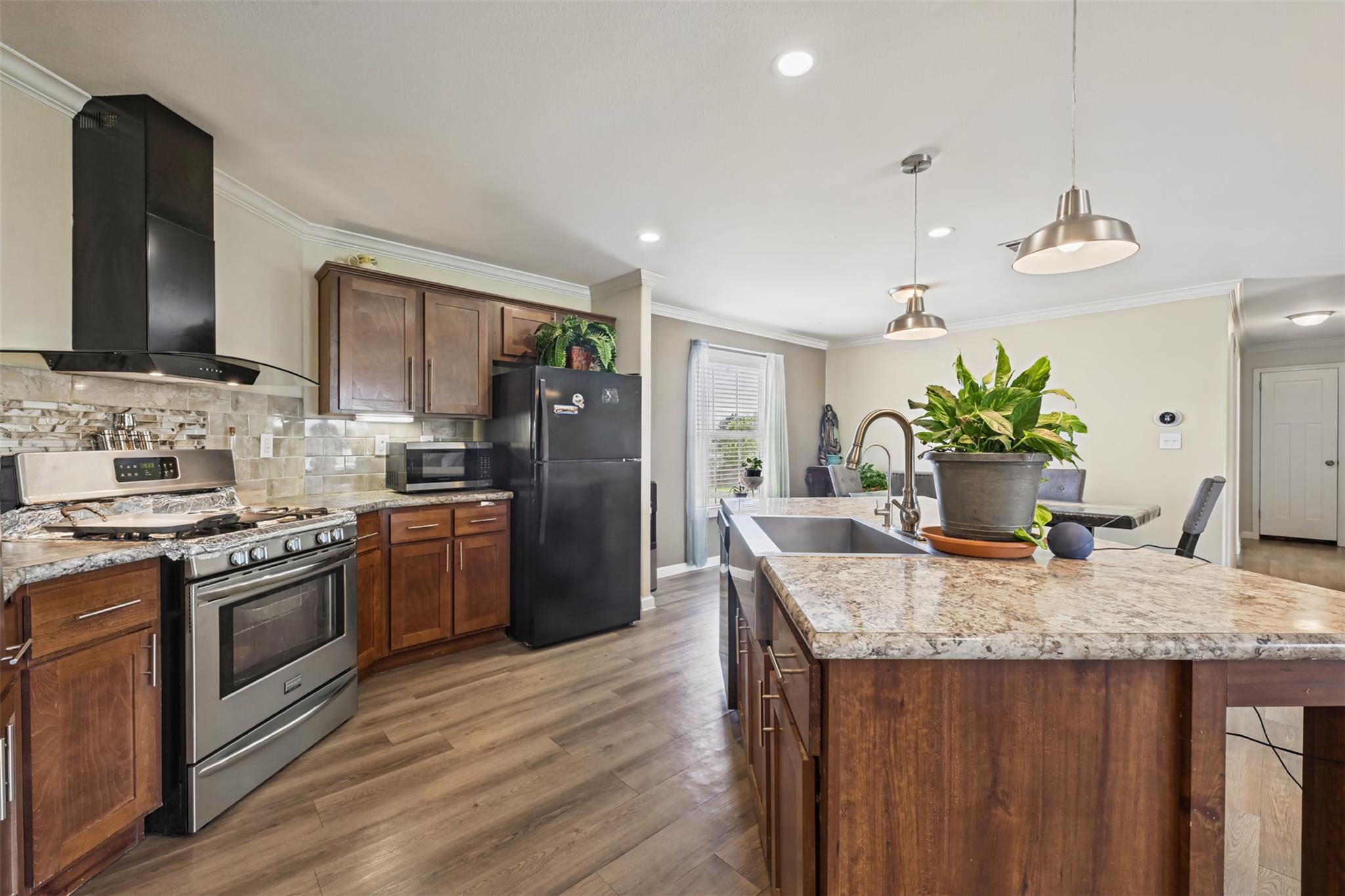 5904 Fm 621 None Property Photo 8