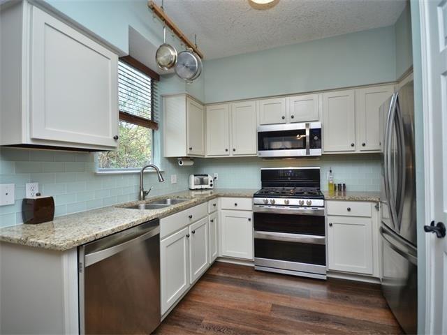 7508 Windrush Dr Property Photo 8