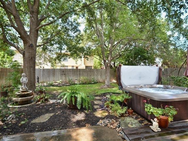 7508 Windrush Dr Property Photo 11