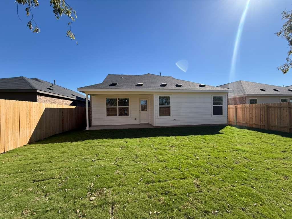 545 Sormonne Loop Property Photo 7
