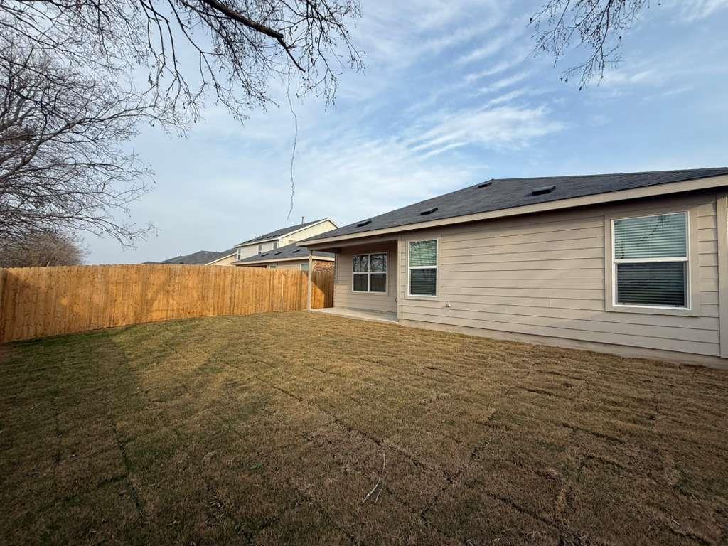 545 Sormonne Loop Property Photo 8