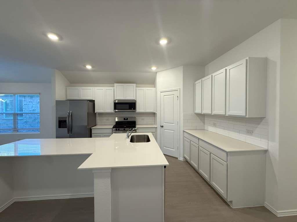 545 Sormonne Loop Property Photo 13