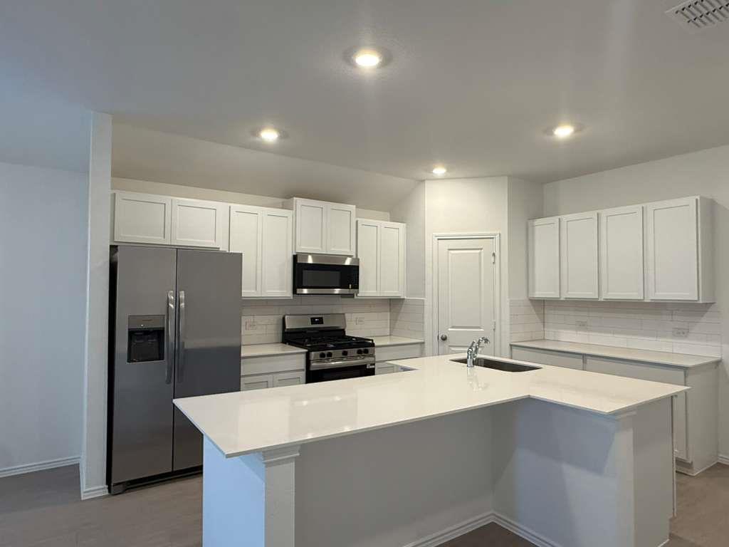 545 Sormonne Loop Property Photo 14