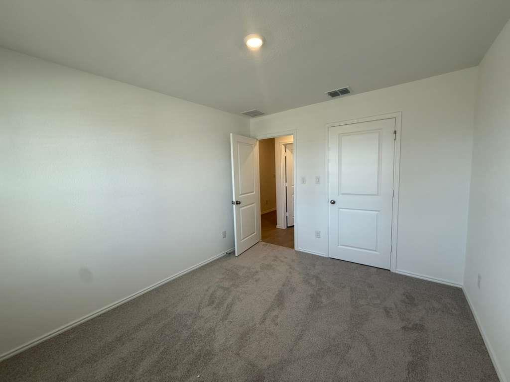 545 Sormonne Loop Property Photo 21