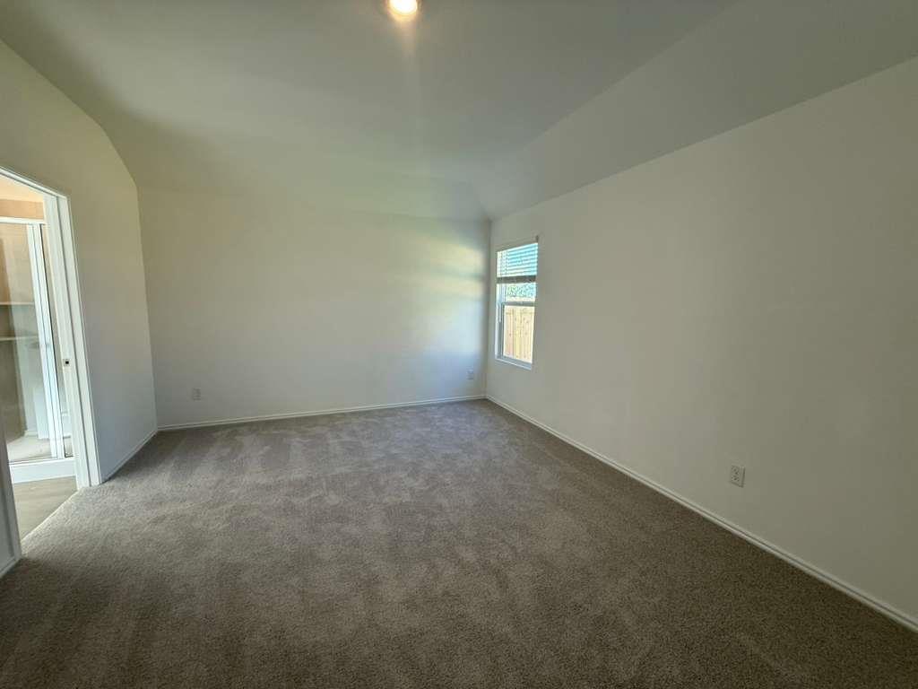545 Sormonne Loop Property Photo 29