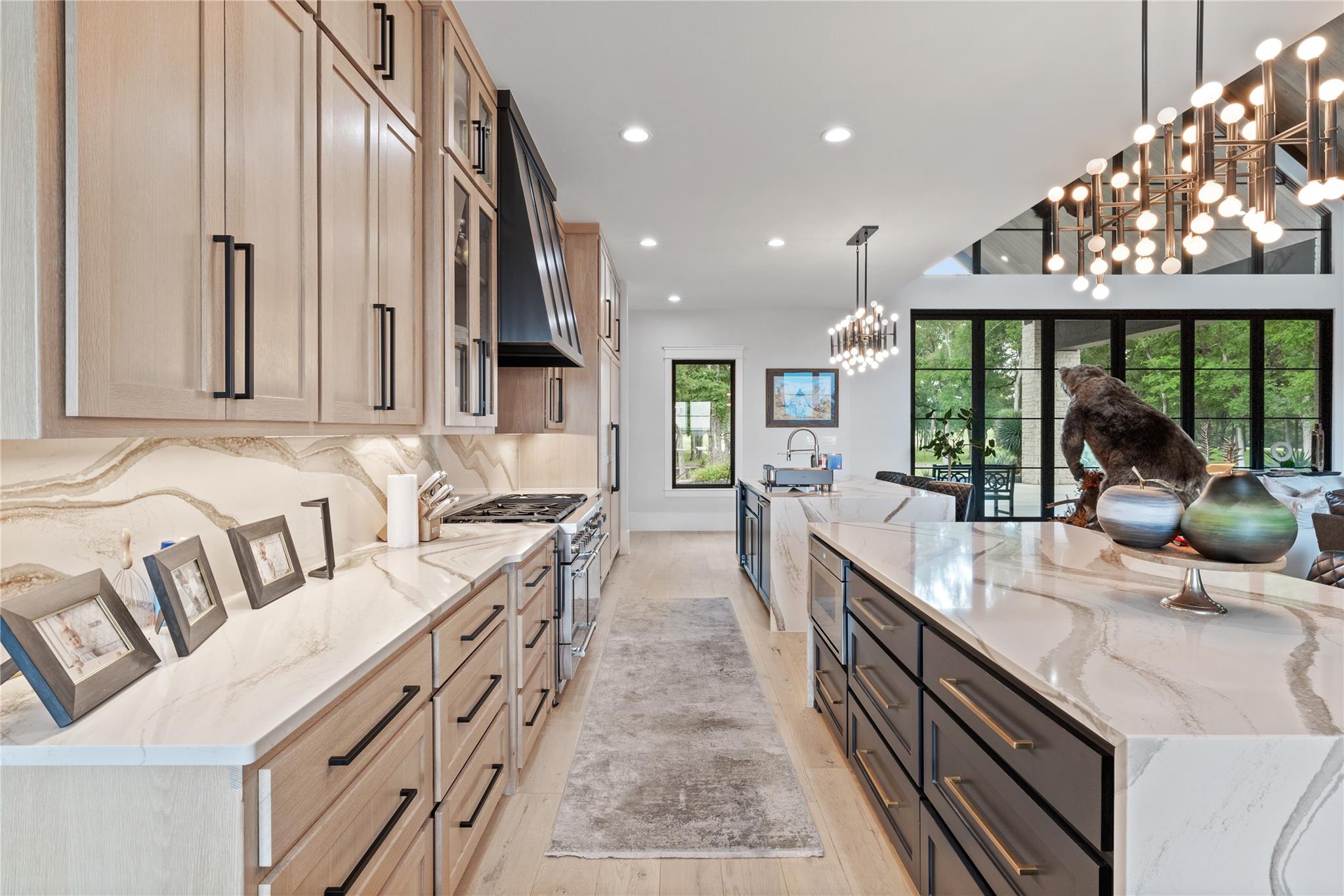 19102 Post Oak Rd Property Photo 11