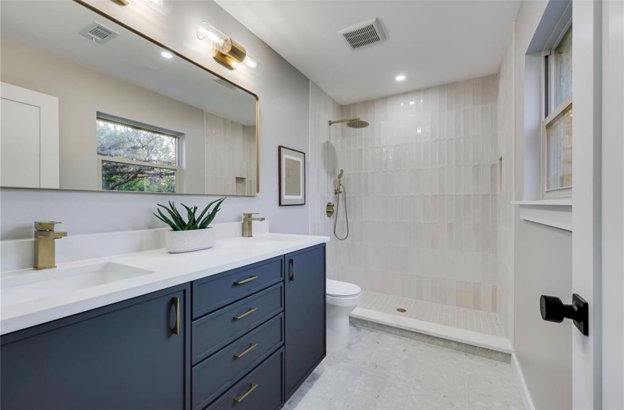 2504 Deerfoot Trl Property Photo 13