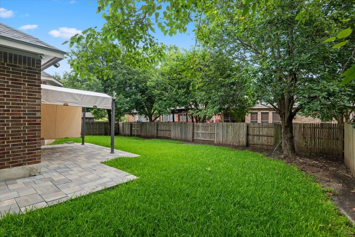 2304 Village View Loop Property Photo 7