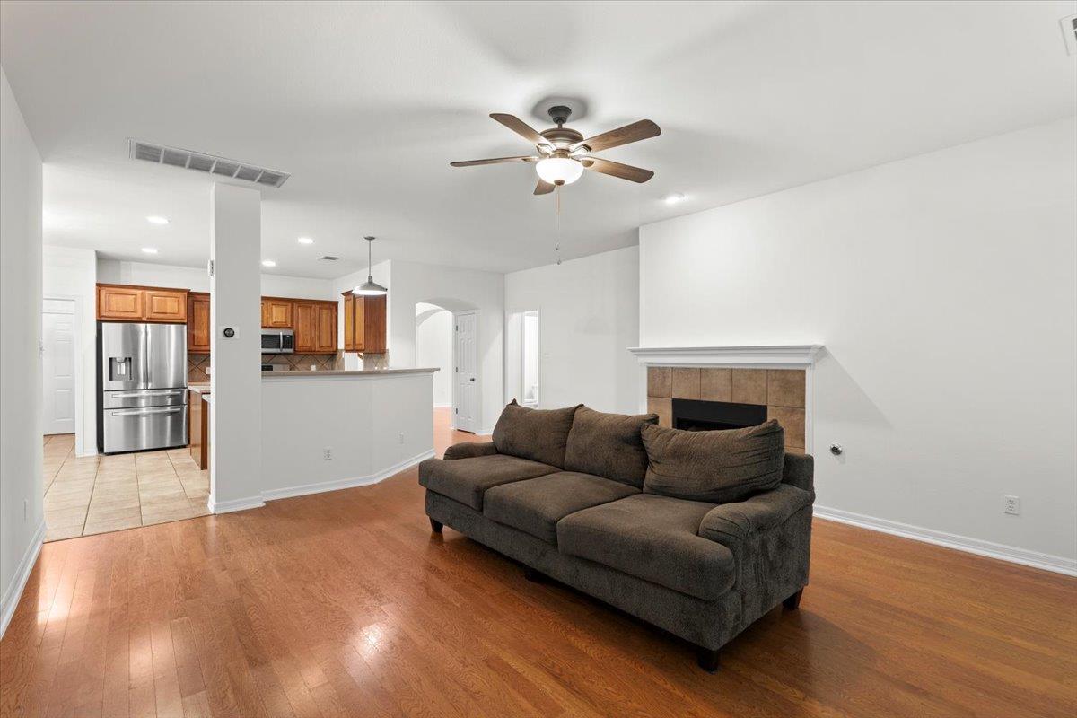 2304 Village View Loop Property Photo 15