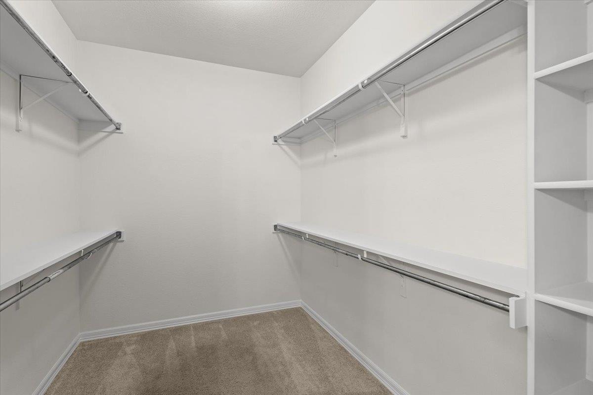 2304 Village View Loop Property Photo 27
