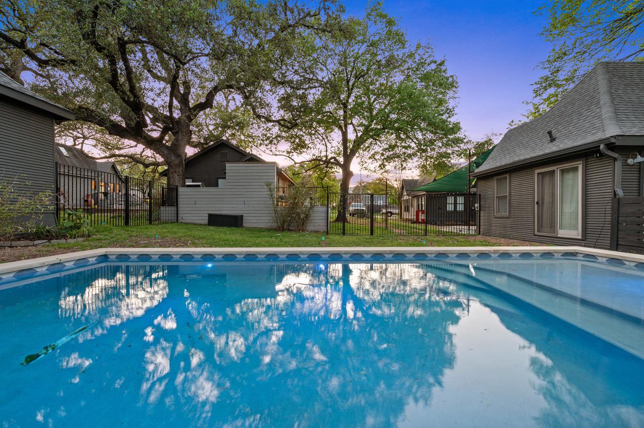 1507 Drake Ave #b Property Photo 3