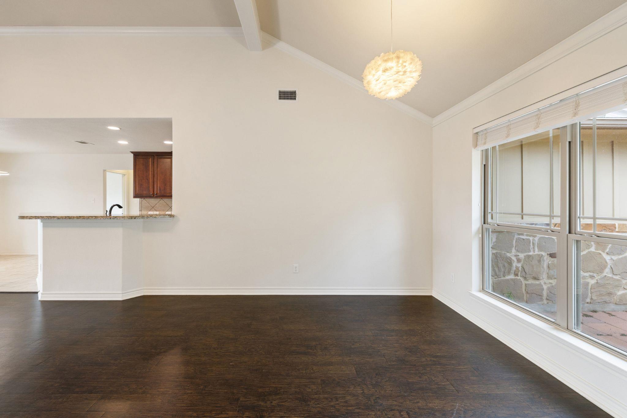 215 Maverick Cir Property Photo 10