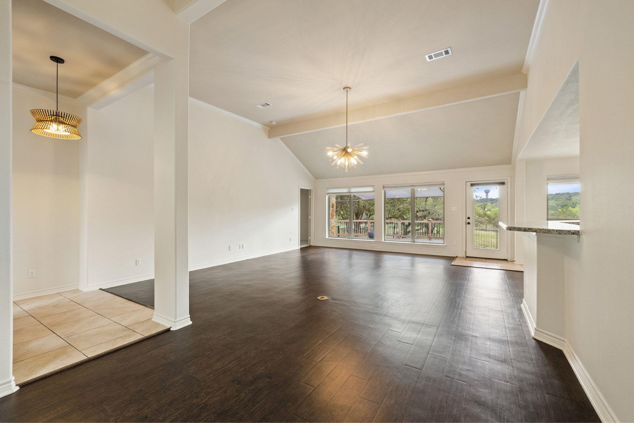 215 Maverick Cir Property Photo 11