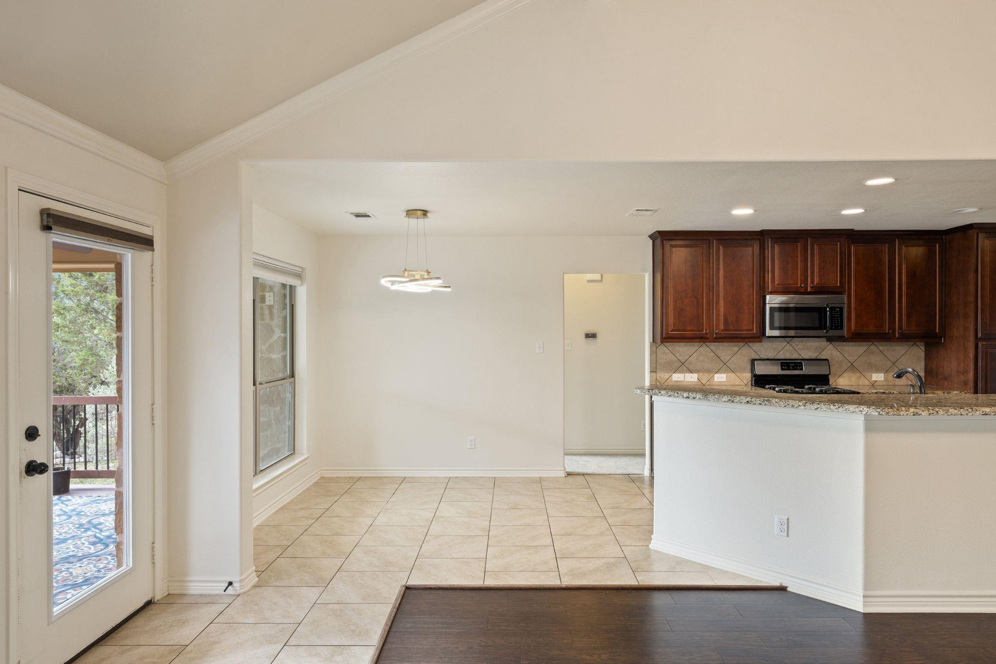 215 Maverick Cir Property Photo 12