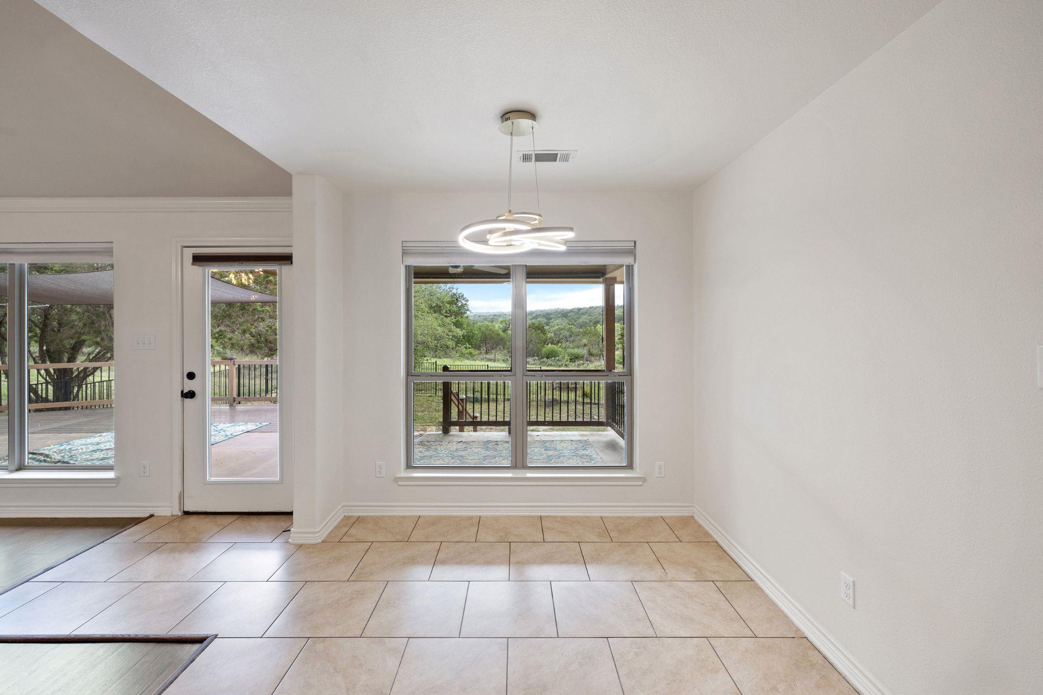 215 Maverick Cir Property Photo 13