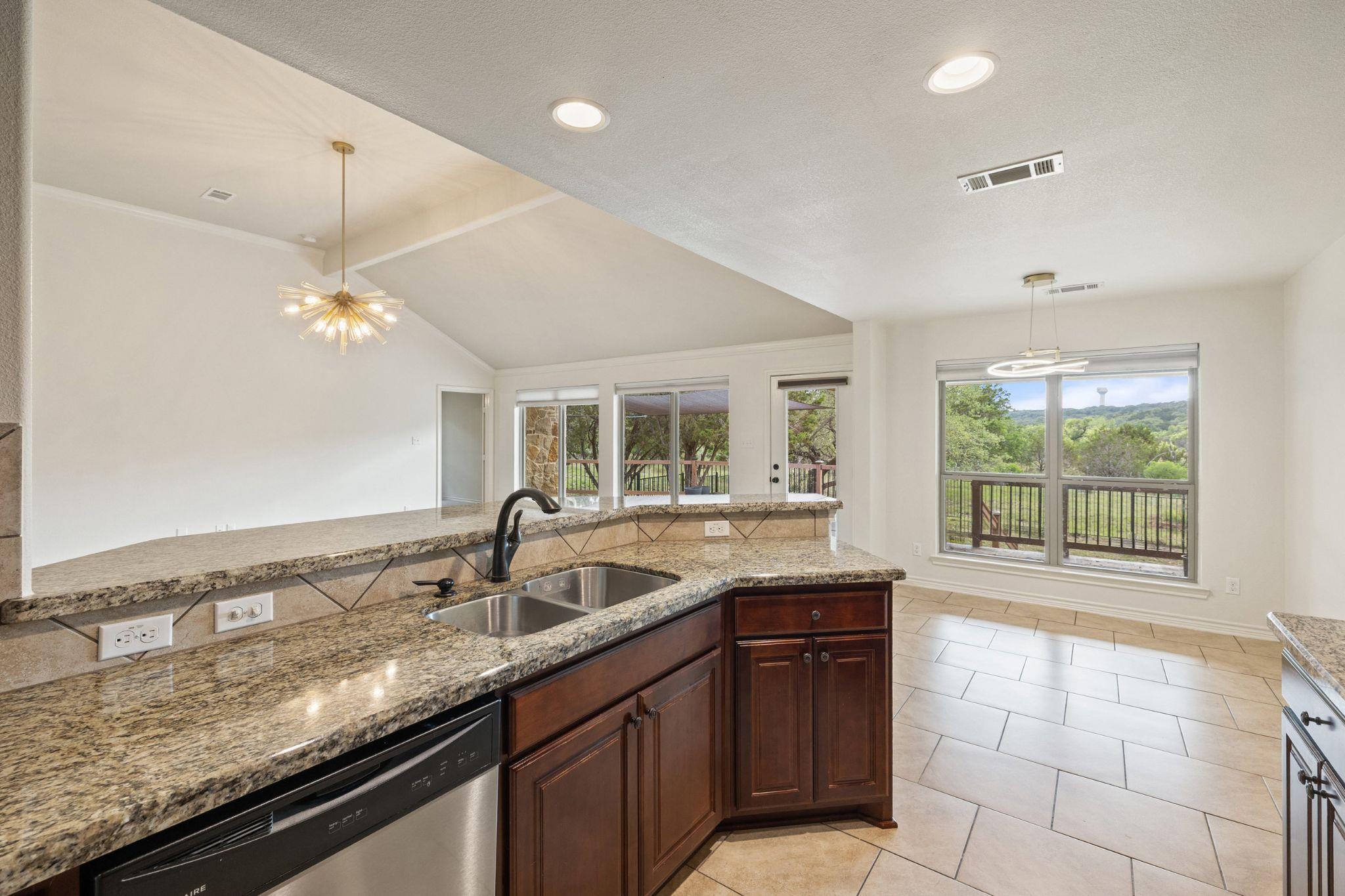 215 Maverick Cir Property Photo 16