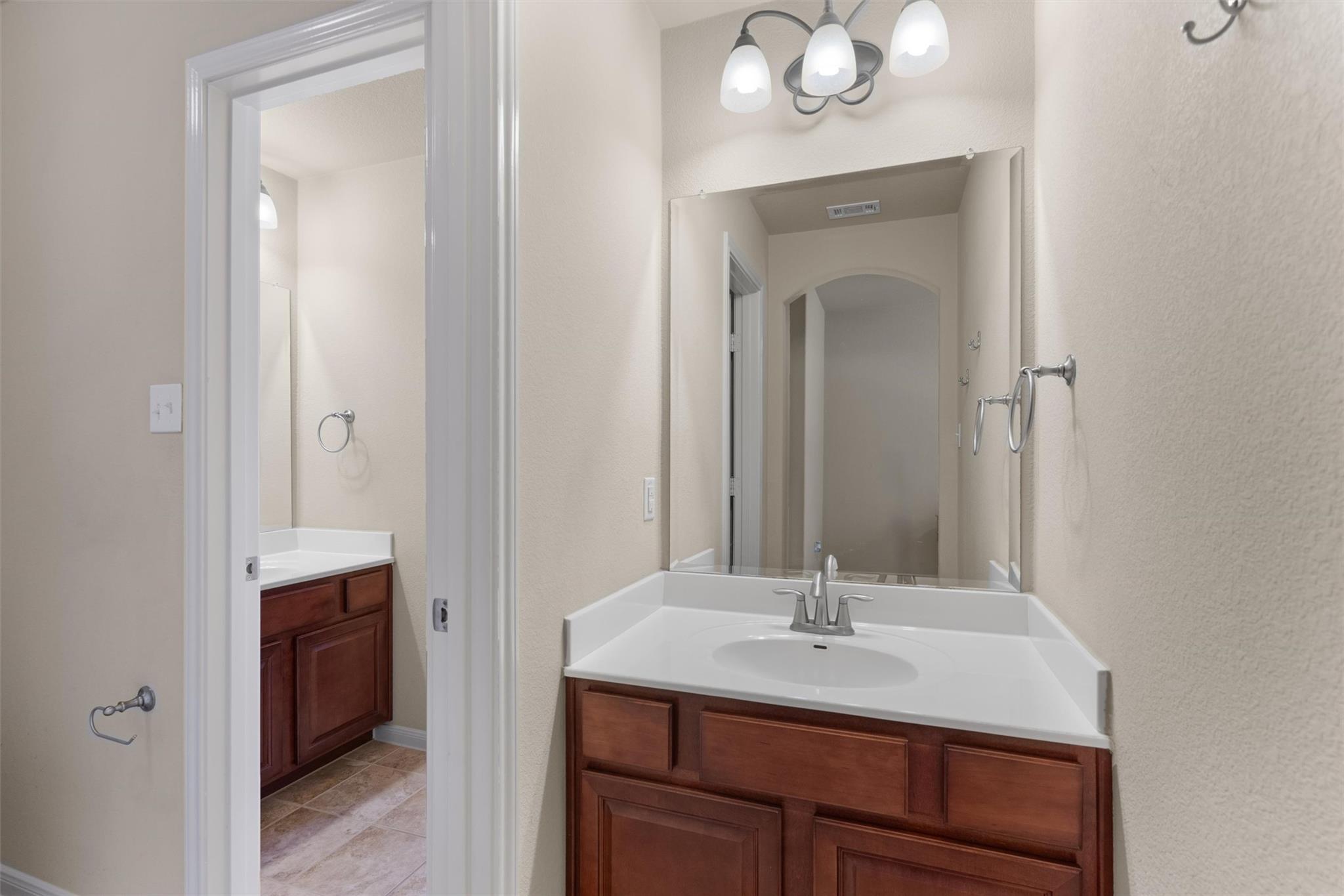 4514 Wandering Vine Trl Property Photo 19