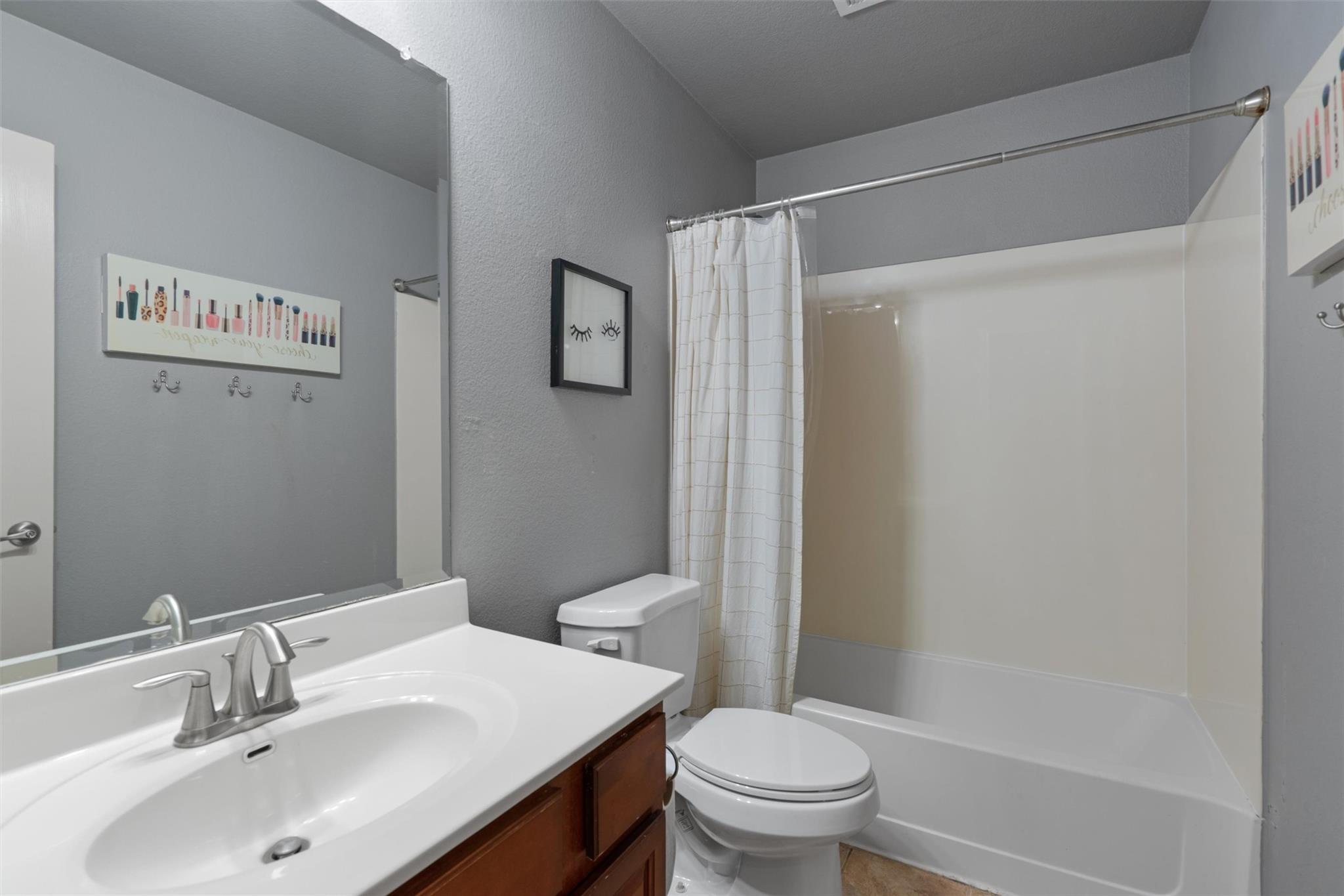 4514 Wandering Vine Trl Property Photo 23