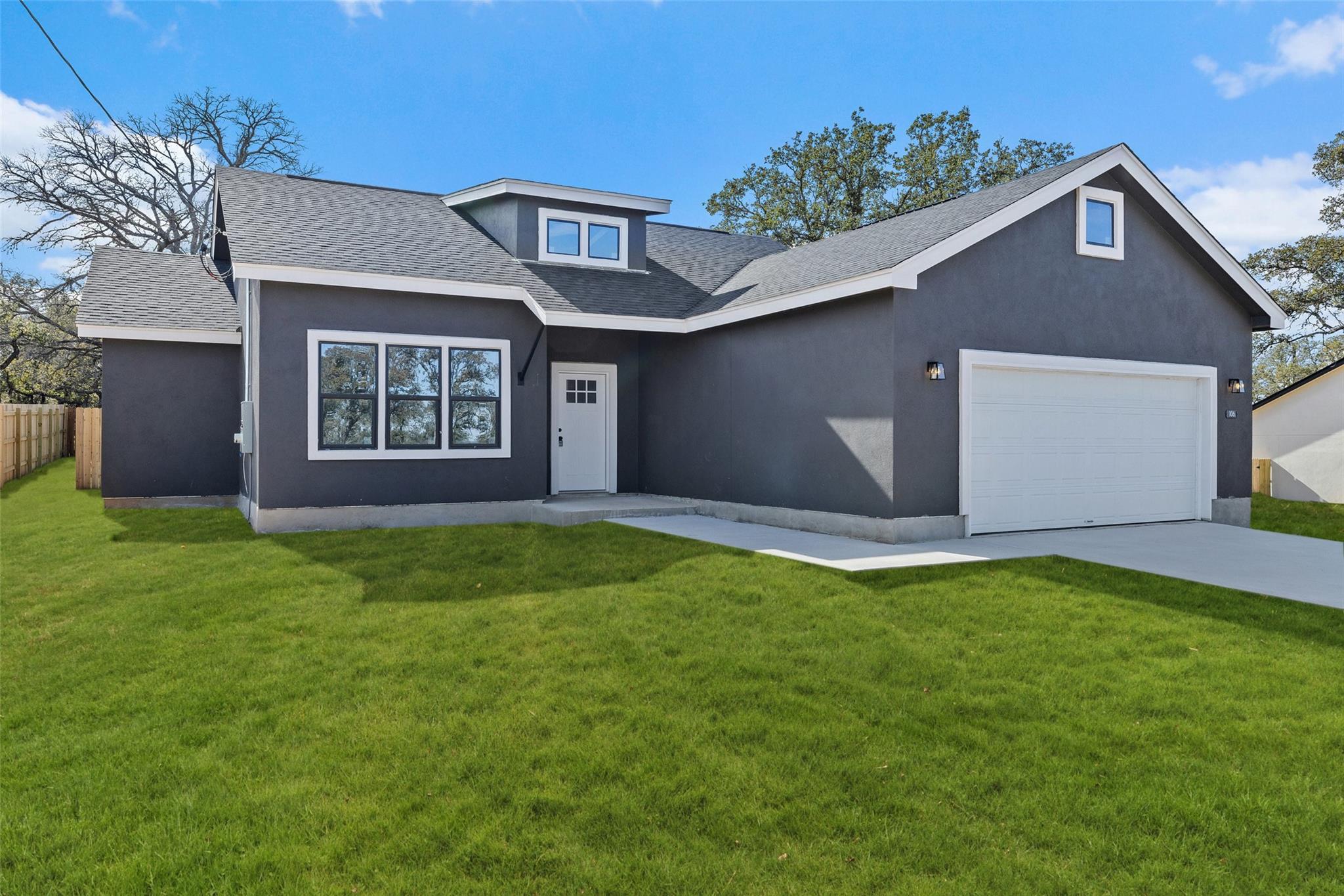 106 Autumn Sage Trl Property Photo 1