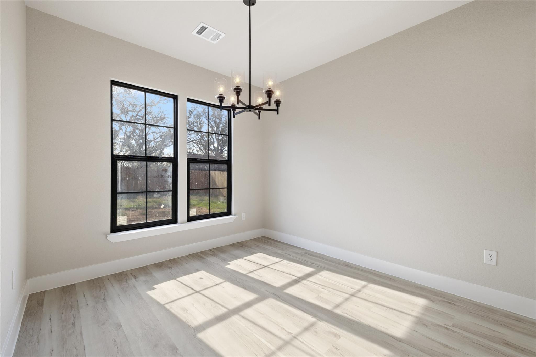 106 Autumn Sage Trl Property Photo 5