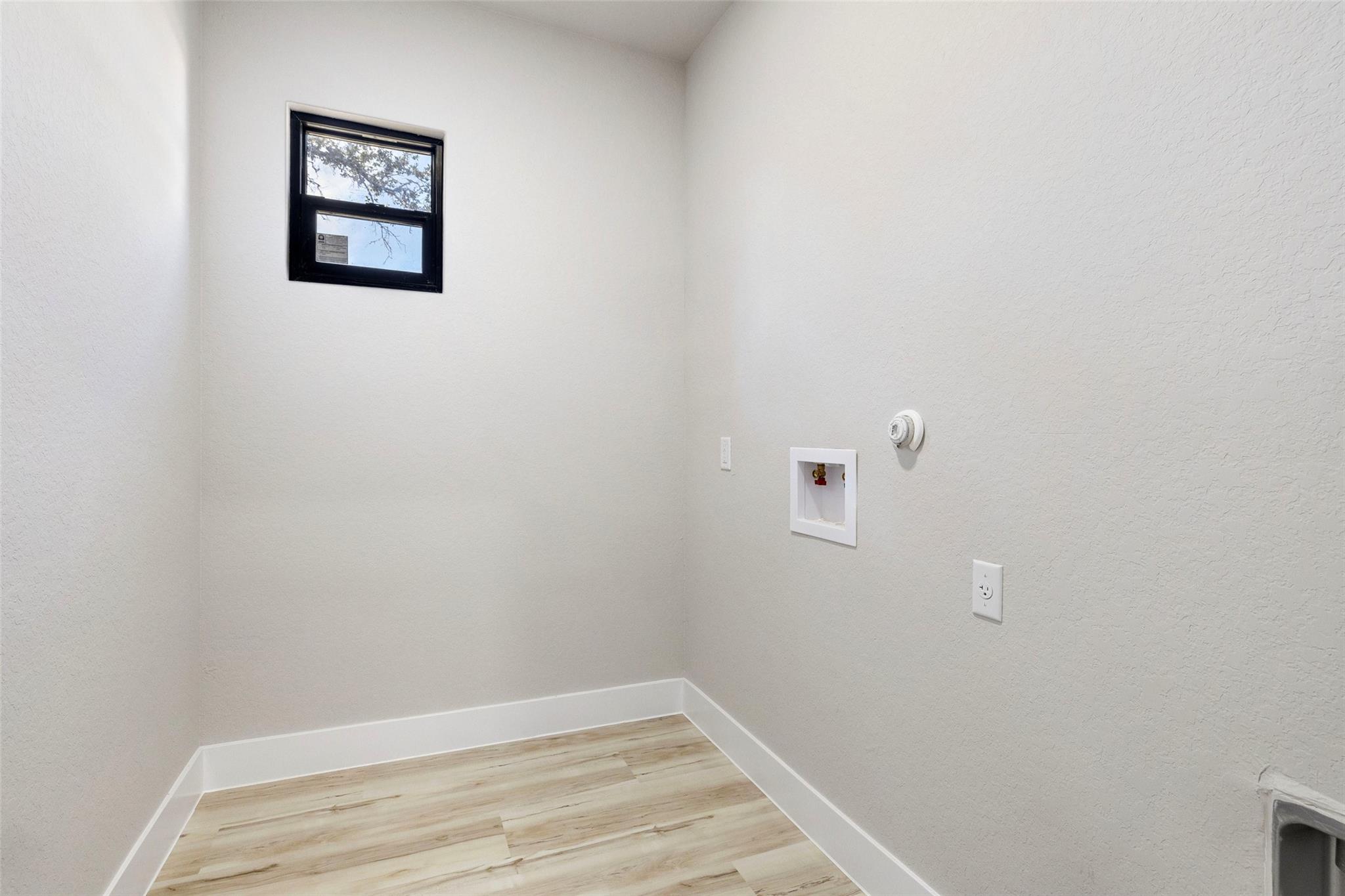 106 Autumn Sage Trl Property Photo 10