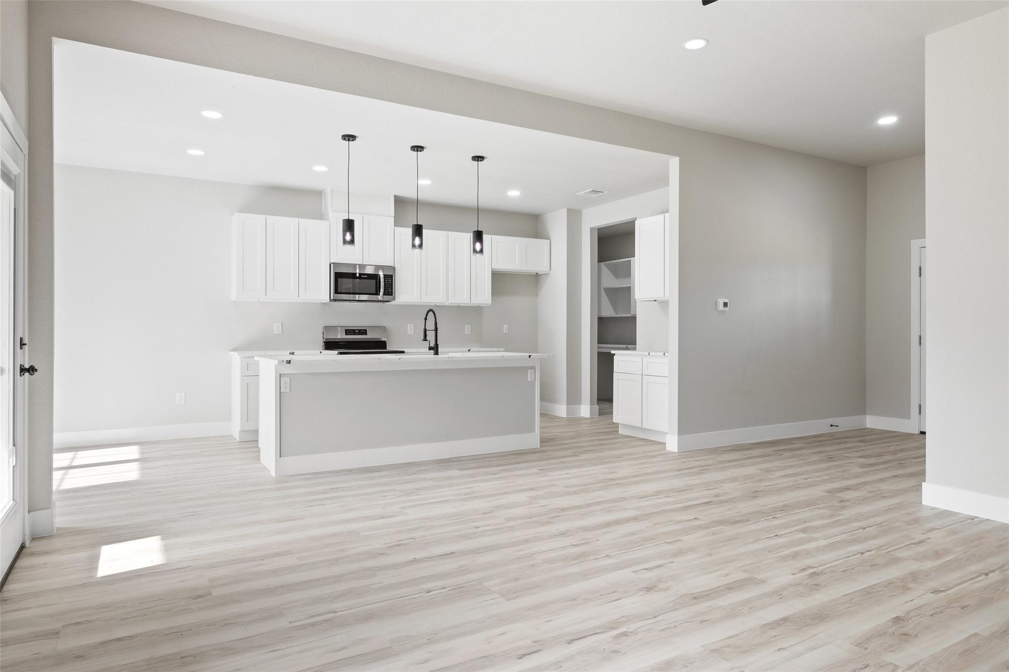 106 Autumn Sage Trl Property Photo 19