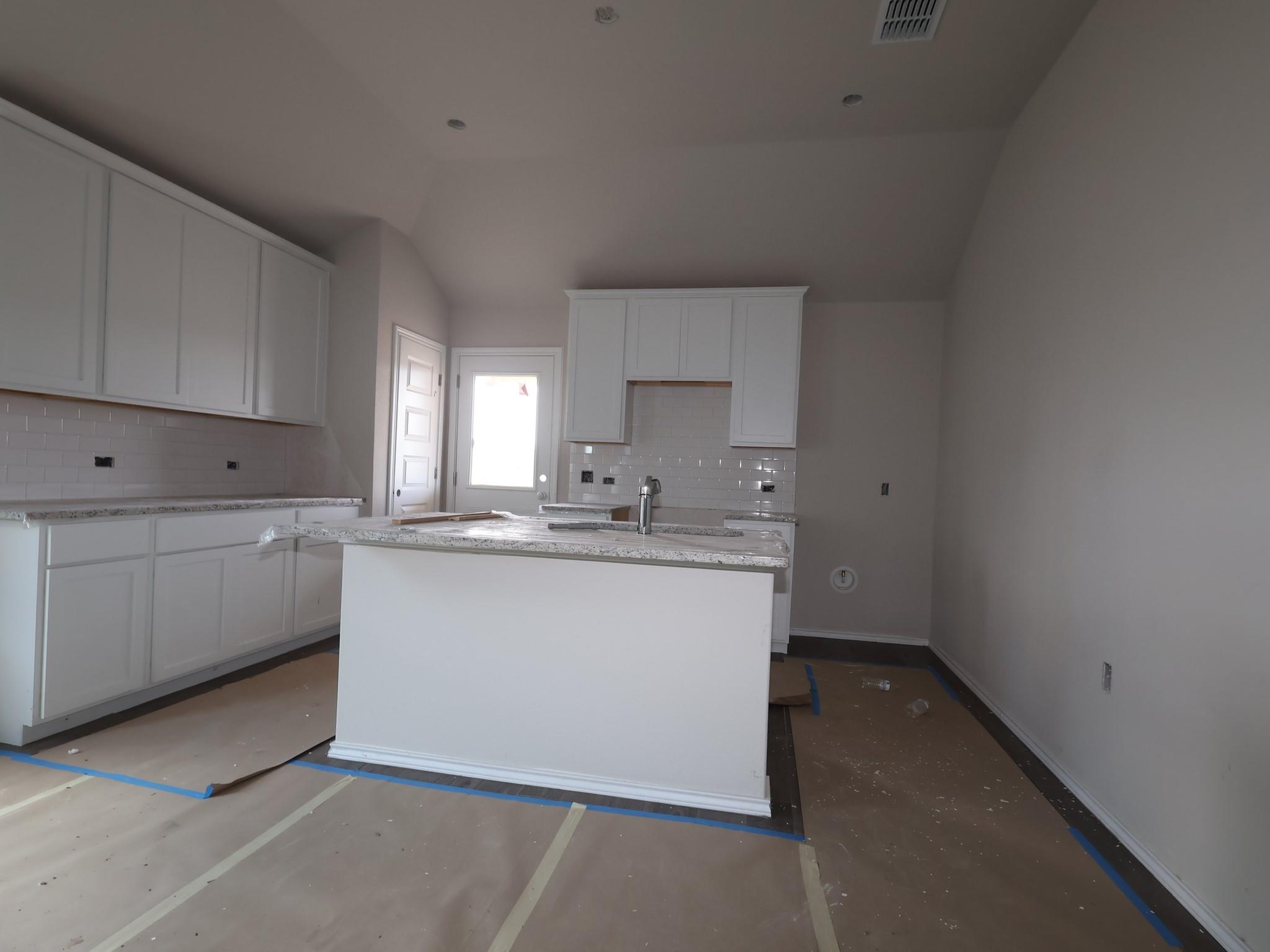7404 Pullman Cv Property Photo 4