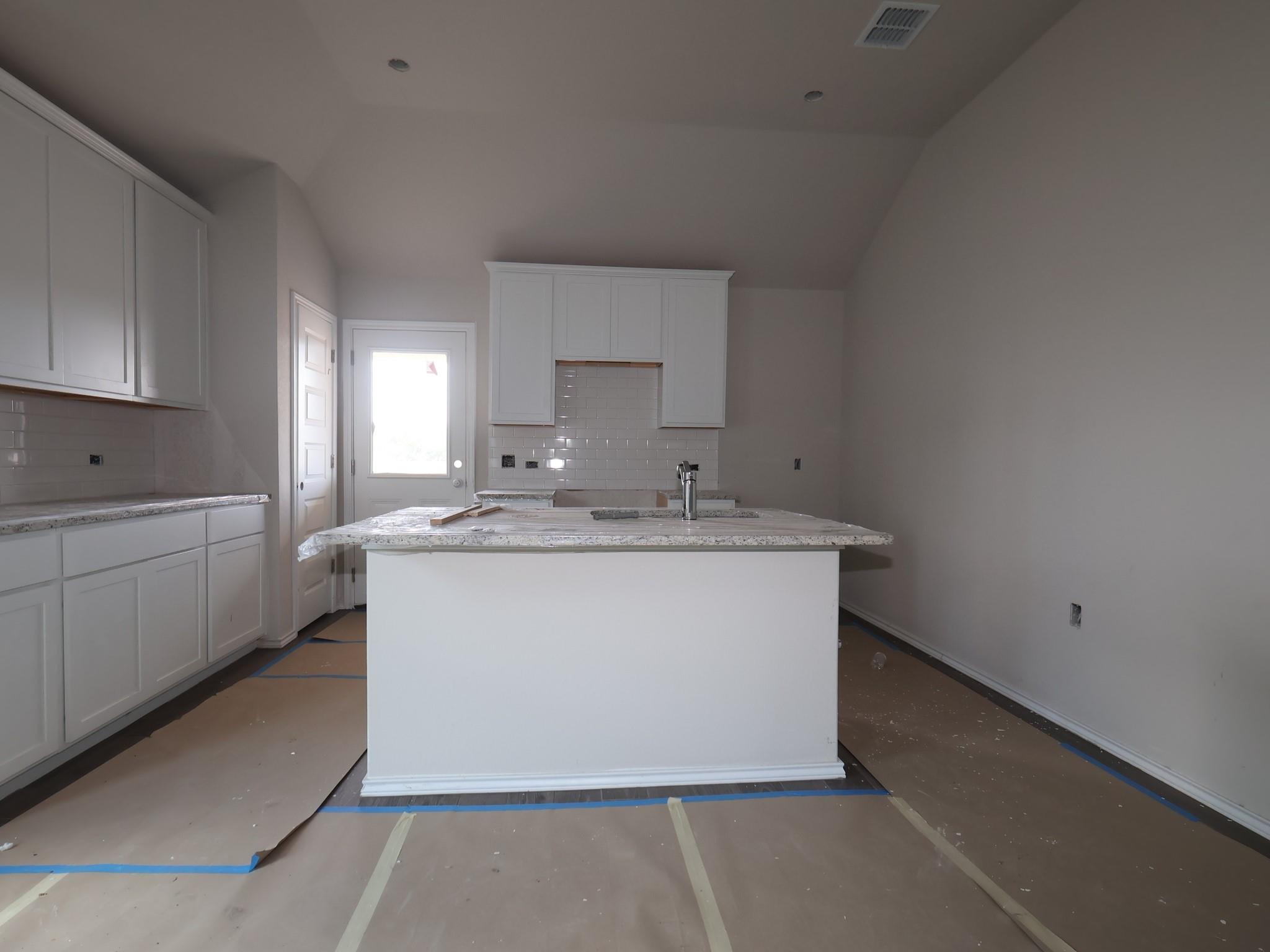 7404 Pullman Cv Property Photo 5